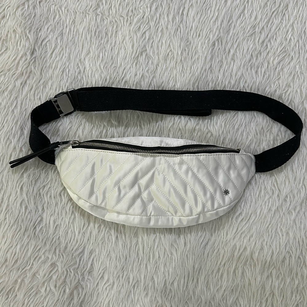 Athleta Kinetic Fanny pack travel bag